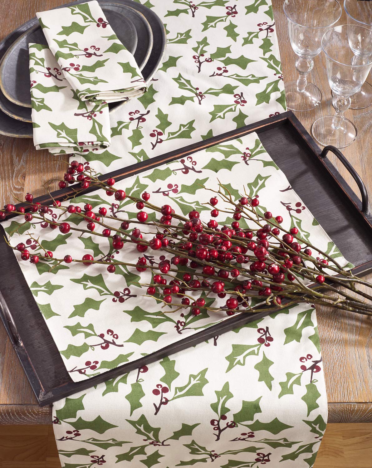 Cottage Holly Berry Table Runner