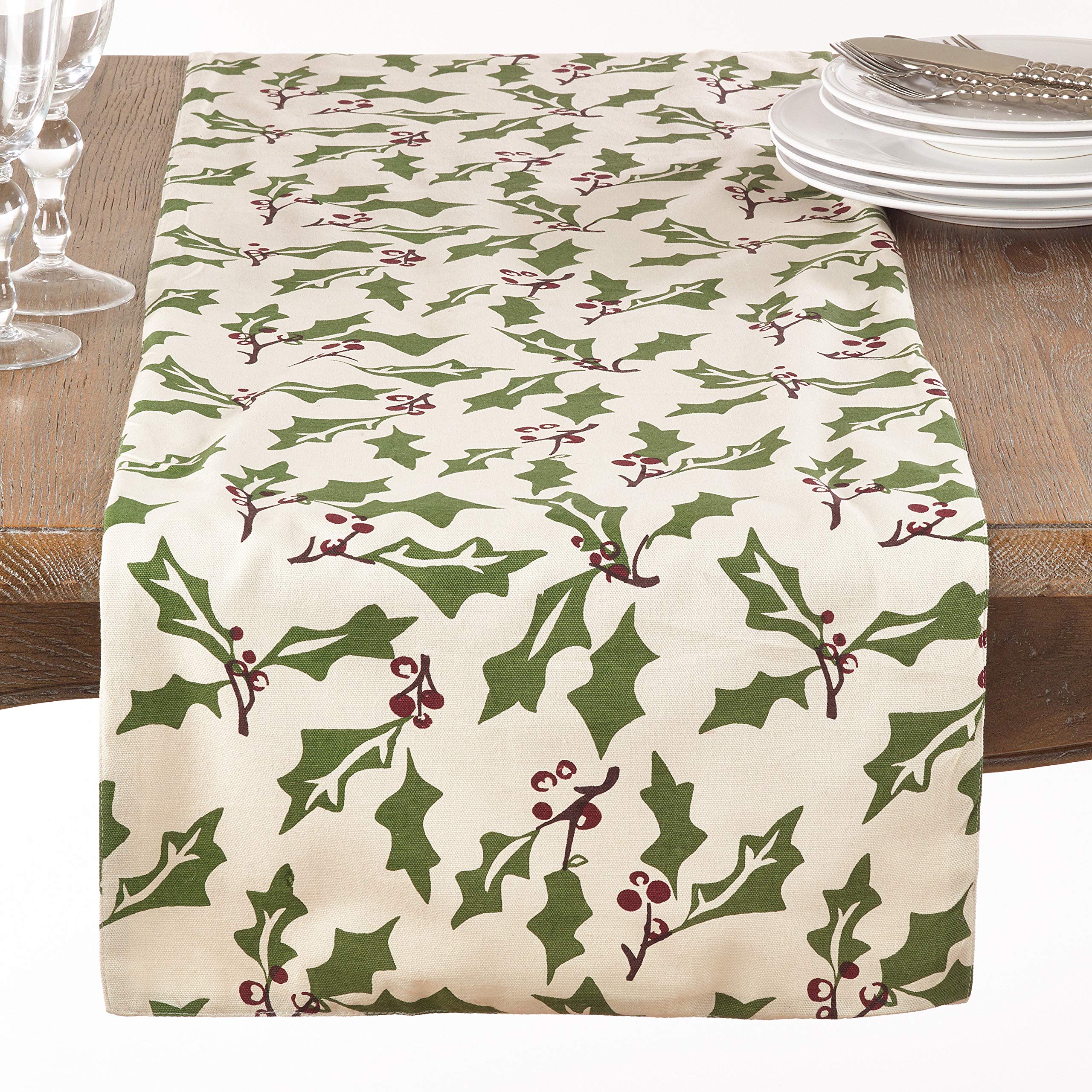 Cottage Holly Berry Table Runner