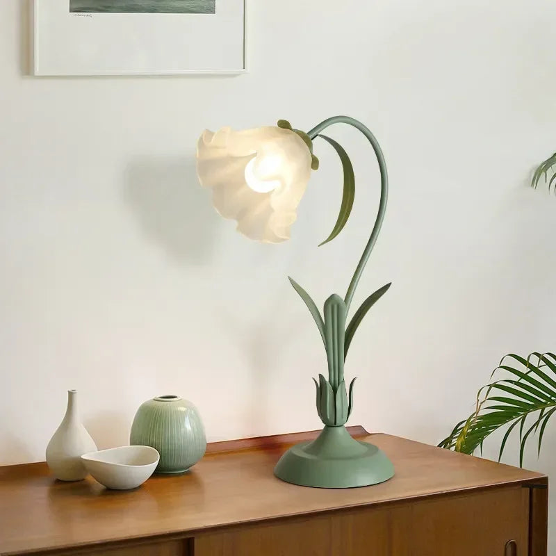 French Romantic Flower Desk Lamp