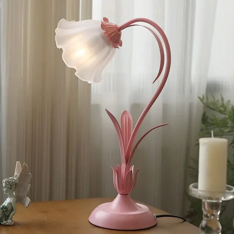 French Romantic Flower Desk Lamp
